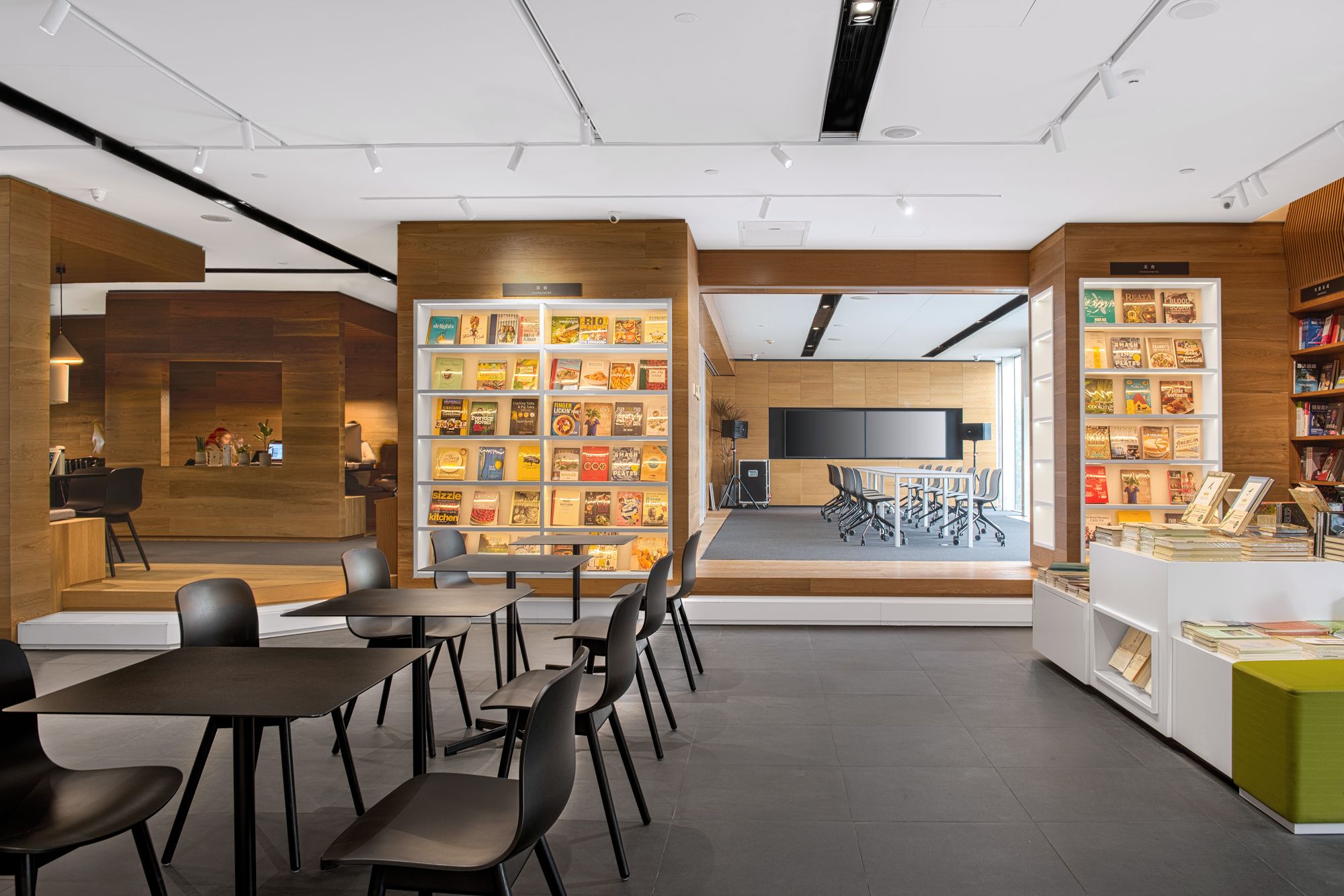 pageone-bookstore-sanlitun-beijing-04